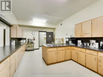 FULL - 1225 DUNDAS STREET Burlington Ontario photo 32
