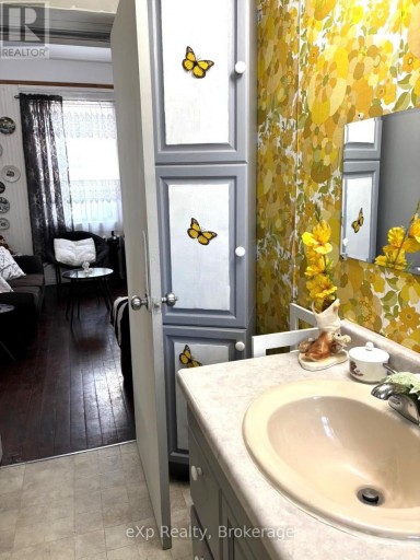 385 11TH AVENUE, Hanover, Ontario, N4N2R7