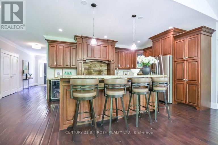 33 REILLY'S RUN, Springwater (Snow Valley), Ontario, L0L1Y3
