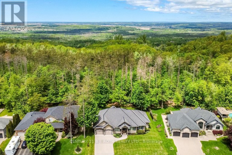 33 REILLY'S RUN, Springwater (Snow Valley), Ontario, L0L1Y3