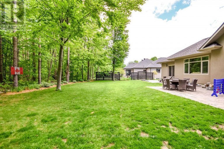 33 REILLY'S RUN, Springwater (Snow Valley), Ontario, L0L1Y3