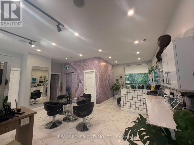 1960 MAIN STREET W, Hamilton (Ainslie Wood), Ontario, L8S4N5