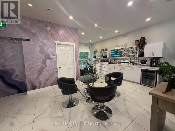 1960 MAIN STREET W, Hamilton (Ainslie Wood), Ontario, L8S4N5