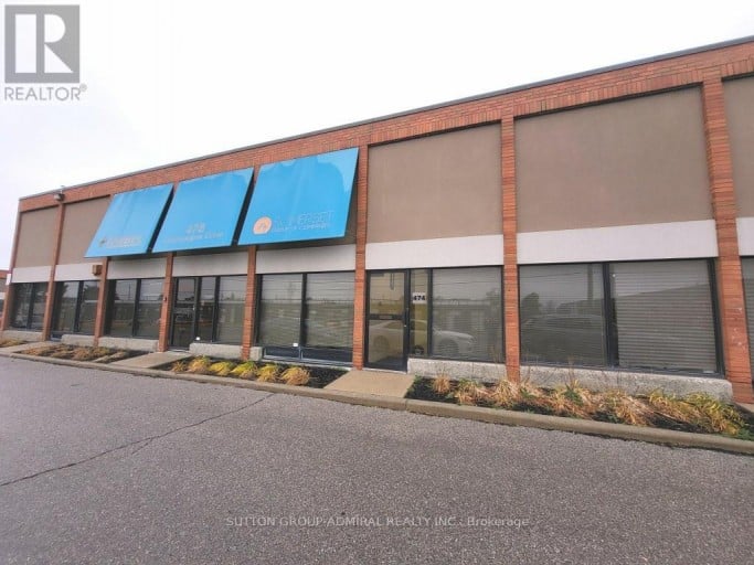 474 CHAMPAGNE DRIVE, Toronto (York University Heights), Ontario, M3J2T9
