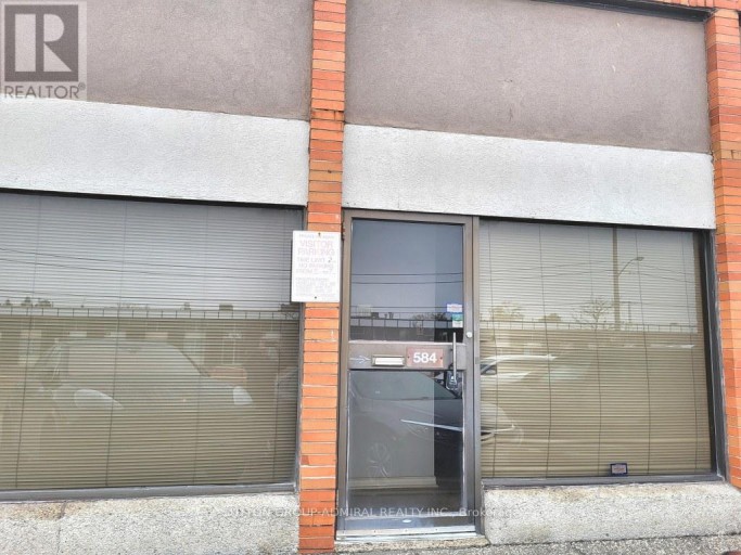 474 CHAMPAGNE DRIVE, Toronto (York University Heights), Ontario, M3J2T9