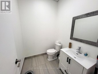 474 CHAMPAGNE DRIVE Toronto (York University Heights) Ontario photo 18