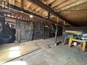 1381 HWY 8 Cambridge Ontario photo 8