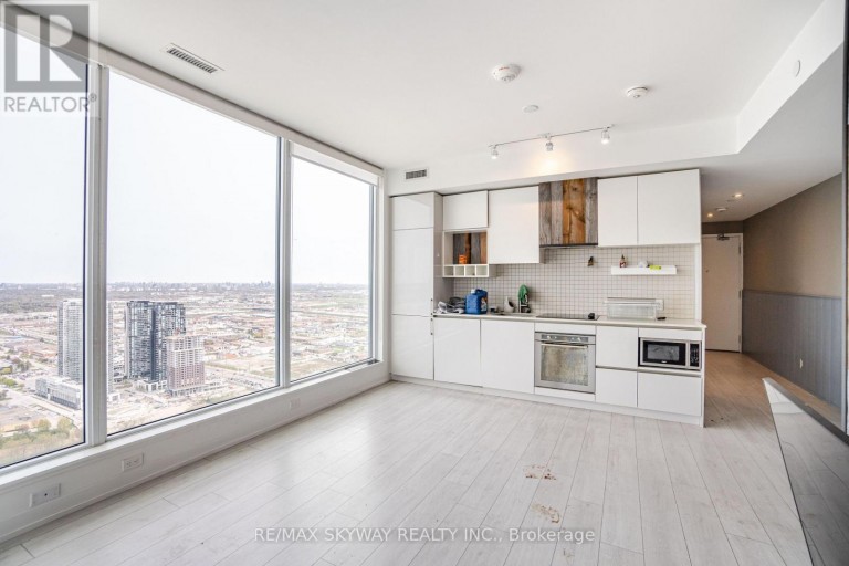 5702 - 5 BUTTERMILL AVENUE, Vaughan (Vaughan Corporate Centre), Ontario, L4K0J5