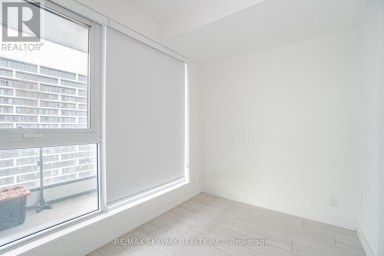 5702 - 5 BUTTERMILL AVENUE Vaughan (Vaughan Corporate Centre) Ontario photo 20
