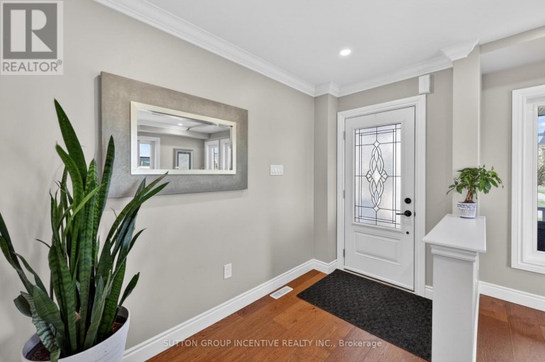 60 SUCCESSION CRESCENT, Barrie (Innis-Shore), Ontario, L4M7G4