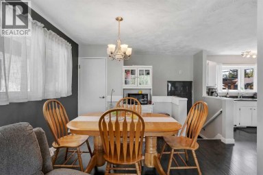 249 Acadia Drive SE Calgary Alberta photo 10
