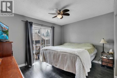 249 Acadia Drive SE Calgary Alberta photo 13