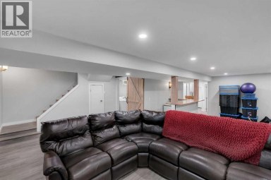249 Acadia Drive SE Calgary Alberta photo 23