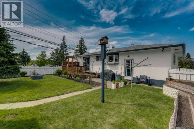 249 Acadia Drive SE Calgary Alberta photo 33