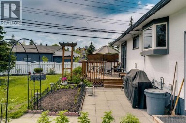 249 Acadia Drive SE Calgary Alberta photo 37