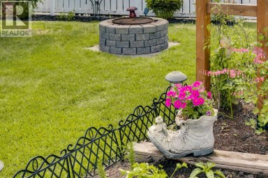 249 Acadia Drive SE Calgary Alberta photo 38