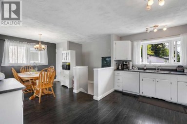 249 Acadia Drive SE Calgary Alberta photo 6