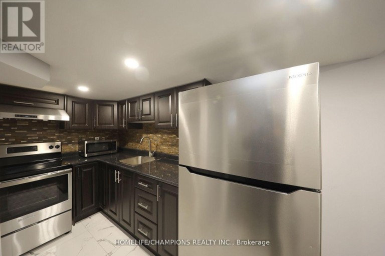 5 BELLOTTI CRESCENT, Ajax (Northeast Ajax), Ontario, L1Z0M2