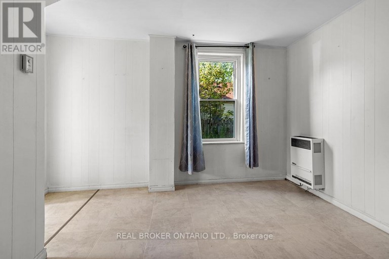 1323 2ND AVENUE W, Owen Sound, Ontario, N4K4N5