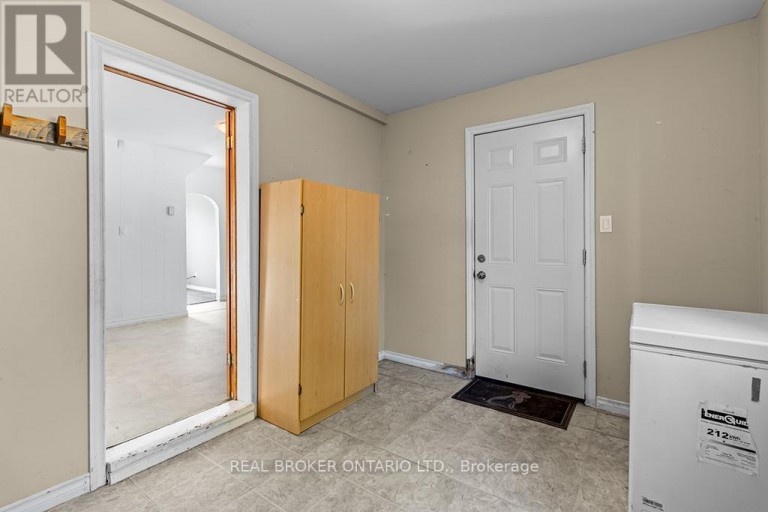 1323 2ND AVENUE W, Owen Sound, Ontario, N4K4N5