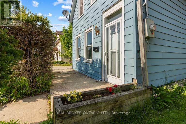 1323 2ND AVENUE W, Owen Sound, Ontario, N4K4N5
