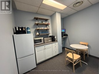 OM2-11B - 1400 BAYLY STREET Pickering (Bay Ridges) Ontario photo 12
