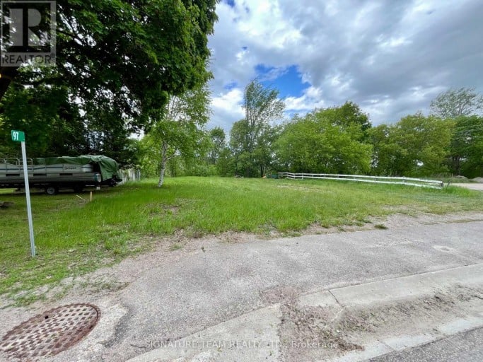 97 Queen Street, Bonnechere Valley, Ontario (id X13217632)