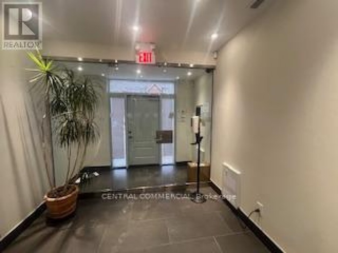 12-204 - 30 WERTHEIM COURT, Richmond Hill (Beaver Creek Business Park), Ontario, L4B1B9