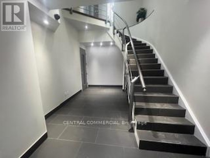 12-204 - 30 WERTHEIM COURT, Richmond Hill (Beaver Creek Business Park), Ontario, L4B1B9