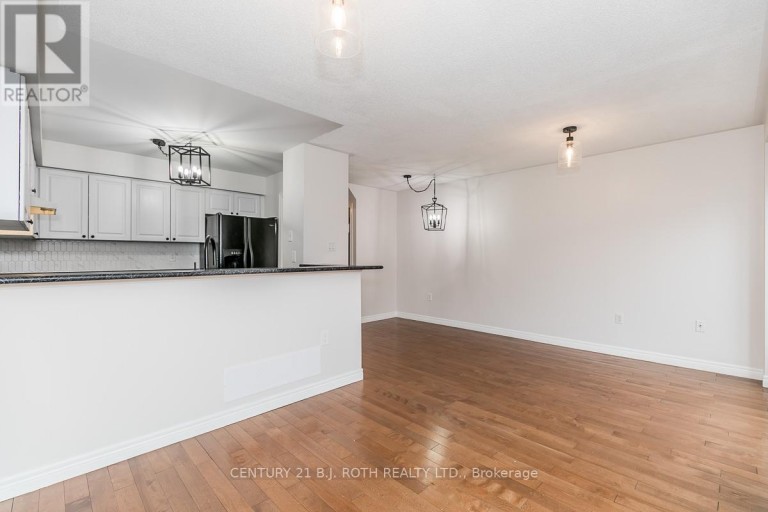18 - 430 MAPLEVIEW DRIVE E, Barrie (Painswick South), Ontario, L4N0H4