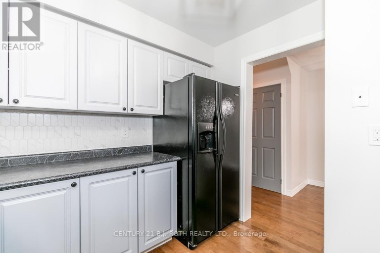 18 - 430 MAPLEVIEW DRIVE E, Barrie (Painswick South), Ontario, L4N0H4