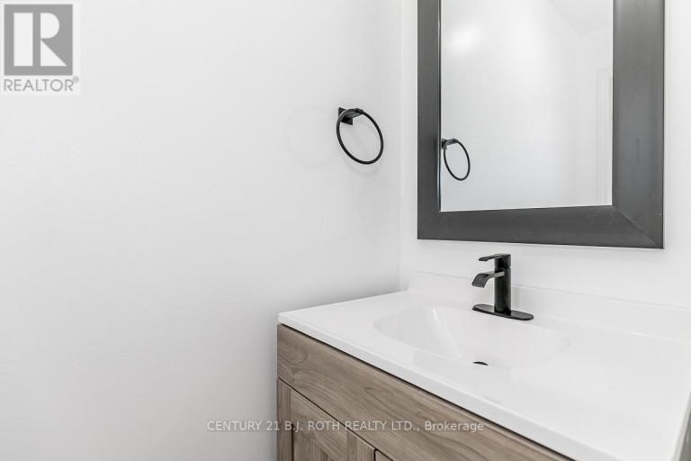 18 - 430 MAPLEVIEW DRIVE E, Barrie (Painswick South), Ontario, L4N0H4