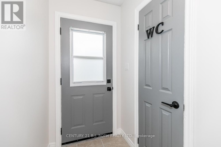 18 - 430 MAPLEVIEW DRIVE E, Barrie (Painswick South), Ontario, L4N0H4