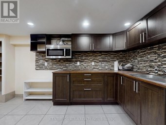 LOWER - 2828 DANFORTH AVENUE Toronto (East End-Danforth) Ontario photo 11