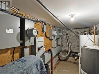 LOWER - 2828 DANFORTH AVENUE Toronto (East End-Danforth) Ontario photo 22