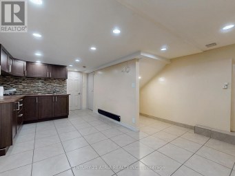 LOWER - 2828 DANFORTH AVENUE Toronto (East End-Danforth) Ontario photo 9