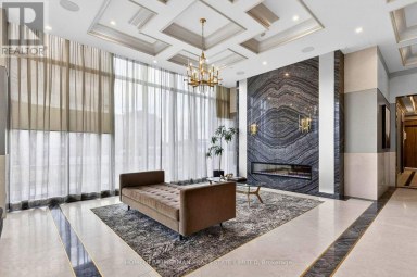 1604 - 10 GATINEAU DRIVE Vaughan (Beverley Glen) Ontario photo 3