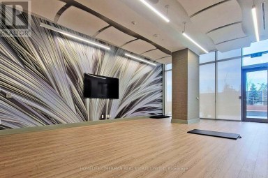 1604 - 10 GATINEAU DRIVE Vaughan (Beverley Glen) Ontario photo 9