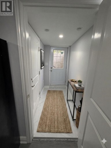 30 WOODWARD AVENUE, London North (North N), Ontario, N6H2G7