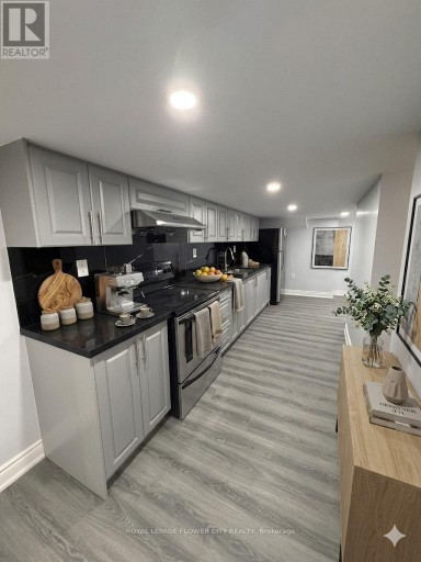30 WOODWARD AVENUE, London North (North N), Ontario, N6H2G7