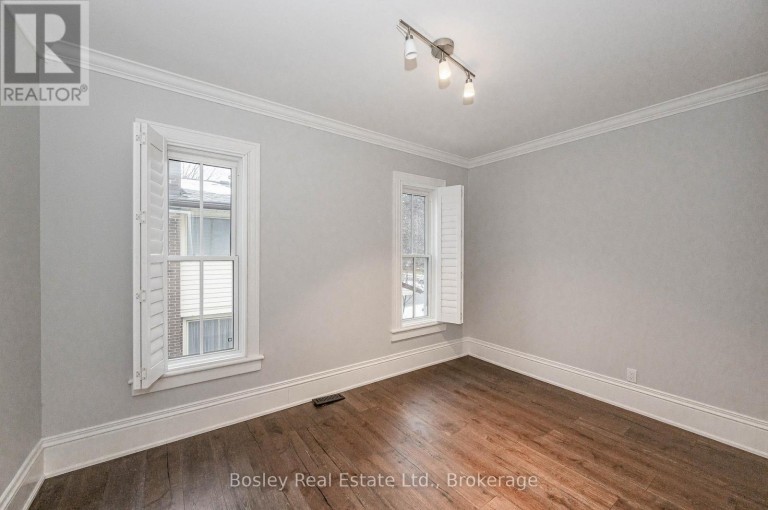 80 QUEEN STREET, Guelph (St. George's), Ontario, N1E4R8