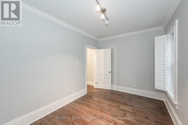 80 QUEEN STREET, Guelph (St. George's), Ontario, N1E4R8