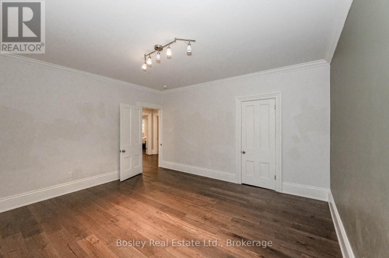 80 QUEEN STREET, Guelph (St. George's), Ontario, N1E4R8