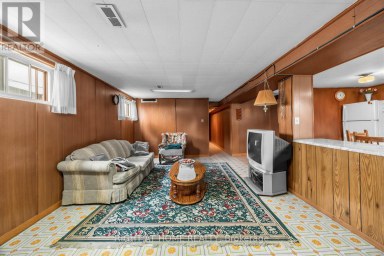 7 DAYSTROM DRIVE Toronto (Humbermede) Ontario photo 22
