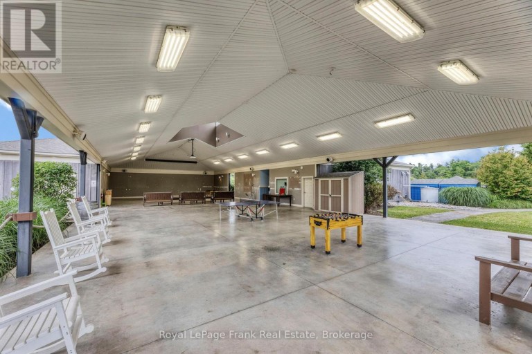 98 - 20 BUTTERNUT LANE, Prince Edward County (Athol Ward), Ontario, K0K1P0