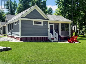 215 - 5 HOLLOW LANE Prince Edward County (Athol Ward) Ontario photo 2