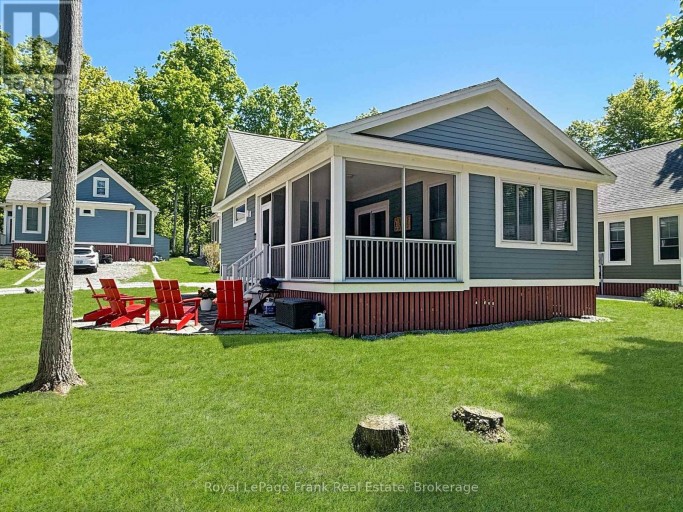 215 - 5 HOLLOW LANE, Prince Edward County (Athol Ward), Ontario, K0K1P0