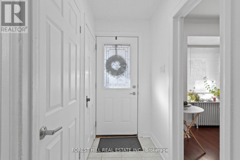 MAIN - 55 HARTLEY AVENUE, Toronto (Briar Hill-Belgravia), Ontario, M6E4E9