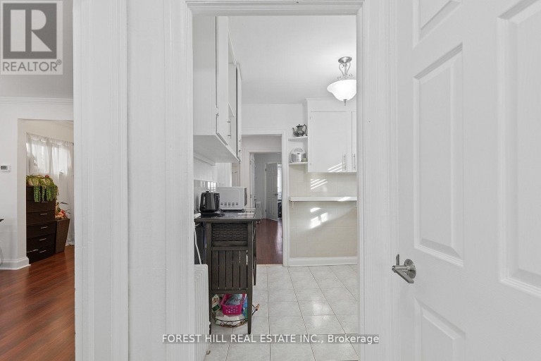 MAIN - 55 HARTLEY AVENUE, Toronto (Briar Hill-Belgravia), Ontario, M6E4E9