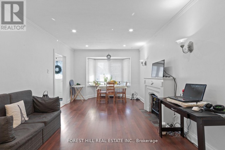 MAIN - 55 HARTLEY AVENUE, Toronto (Briar Hill-Belgravia), Ontario, M6E4E9
